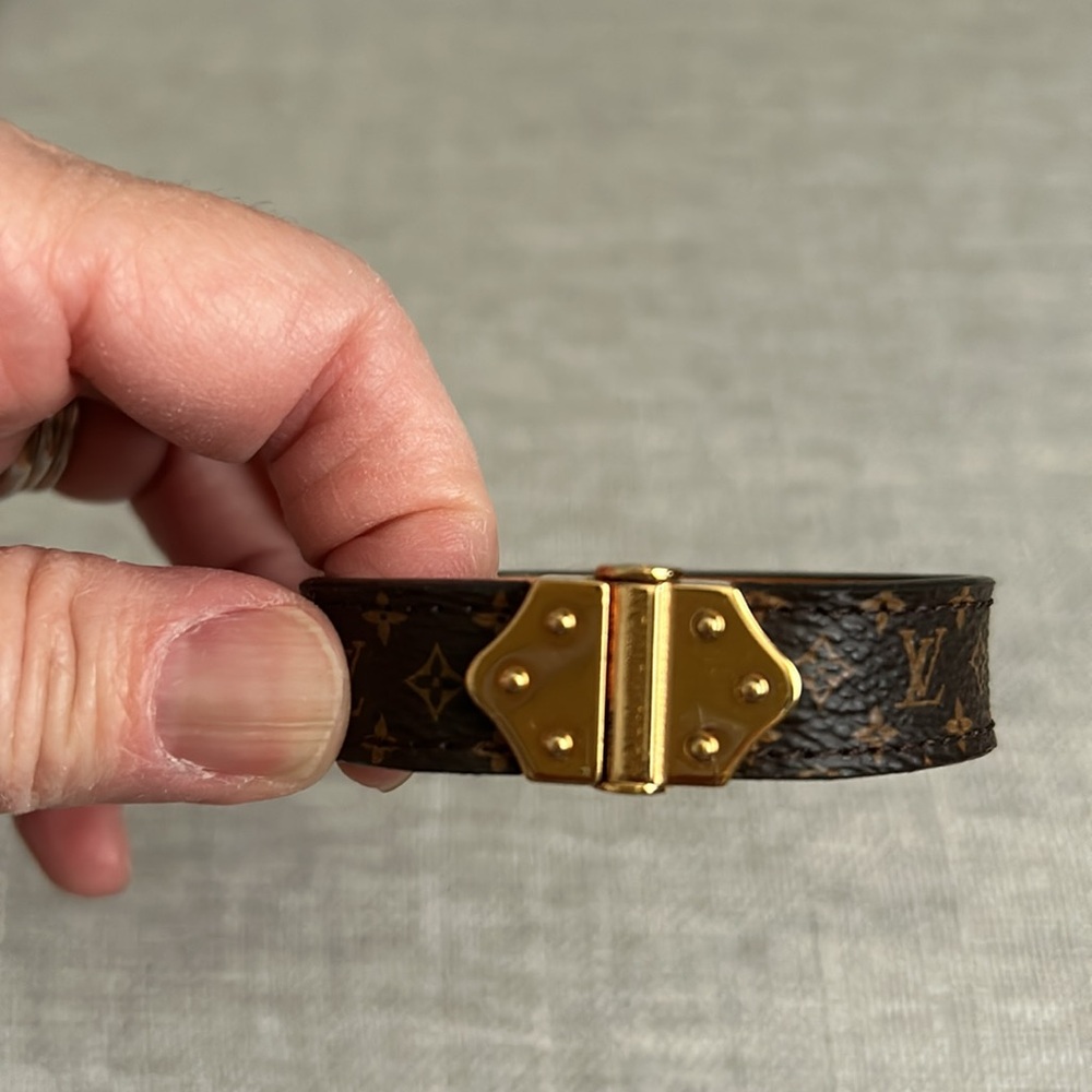 Louis Vuitton Nano Monogram Bracelet size 17